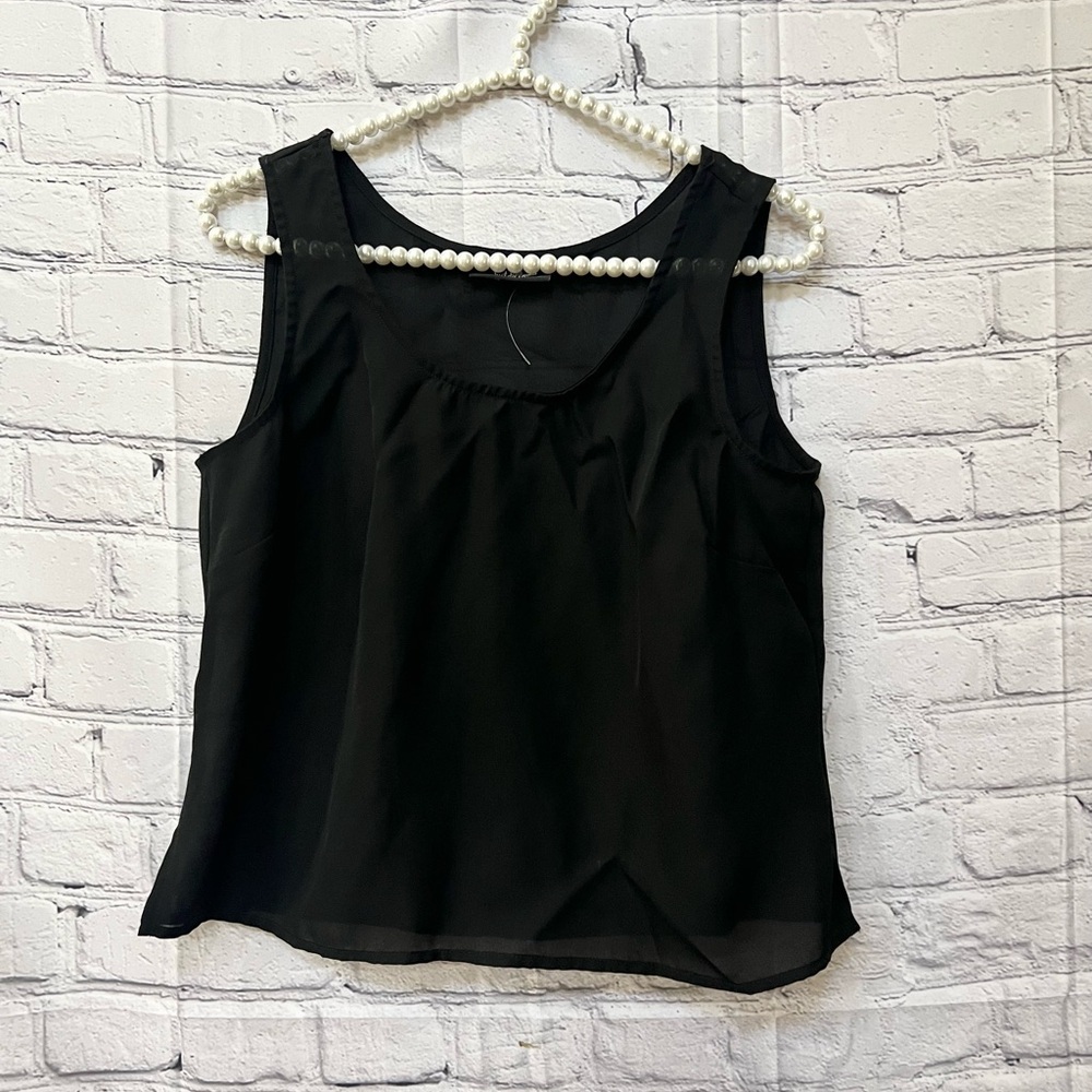 NWOT JUST POLLY NEW YORK SHEER BLOUSE